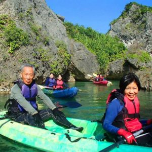 宮古島の青の洞窟