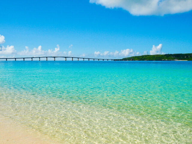 宮古島の海と伊良部大橋