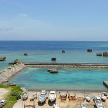 宮古島の観光スポットの保良漁港の浜-