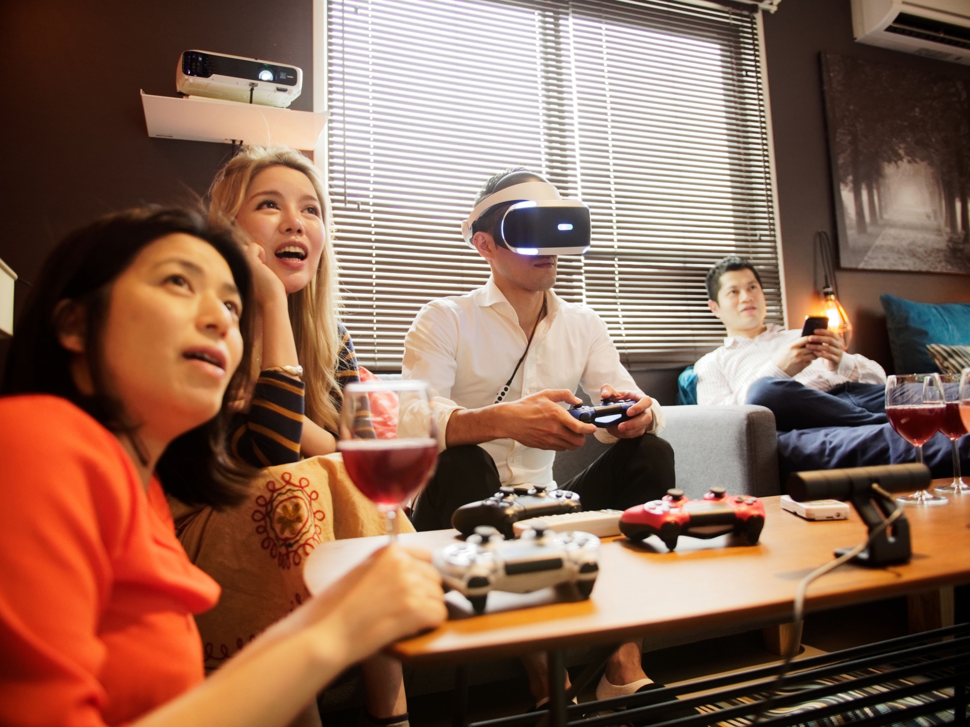 VR
