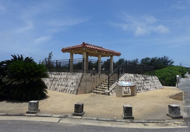 宮古島の観光スポットの入江湾展望台