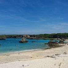 下地島の観光スポットの中の島海岸 （カヤッファ）