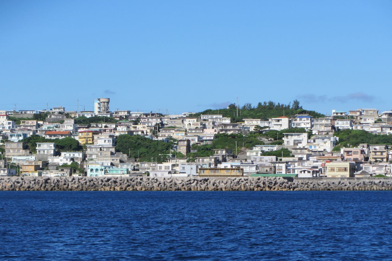 伊良部島観光スポットの佐良浜漁港（佐良浜港）