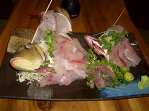 宮古島の釣りツアーで釣った魚をお刺身