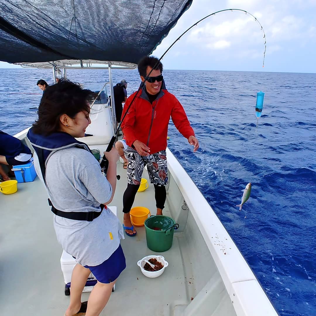 釣りを楽しむ女性