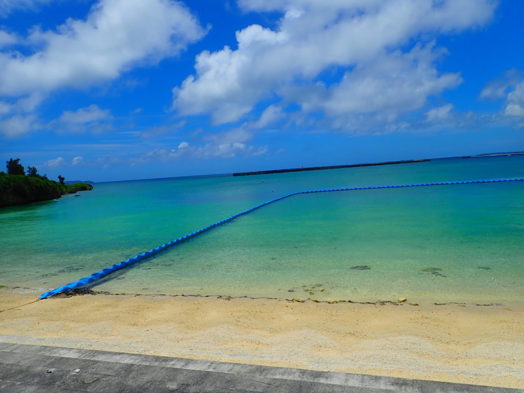 パイナガマビーチ