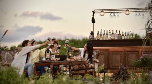 来間島のアウトドアバー