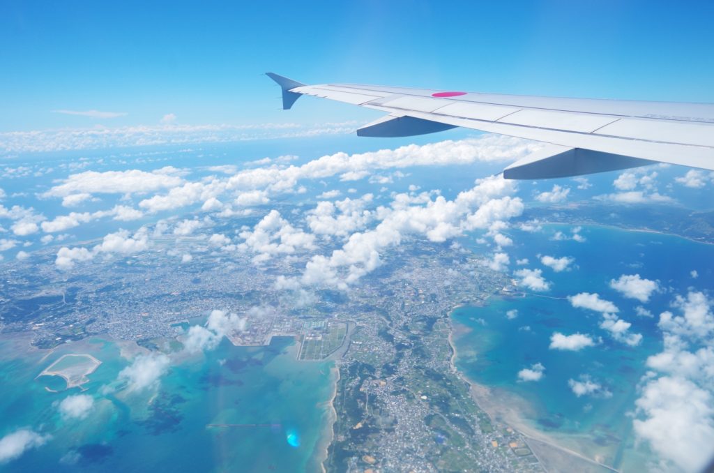 飛行機から眺める宮古島