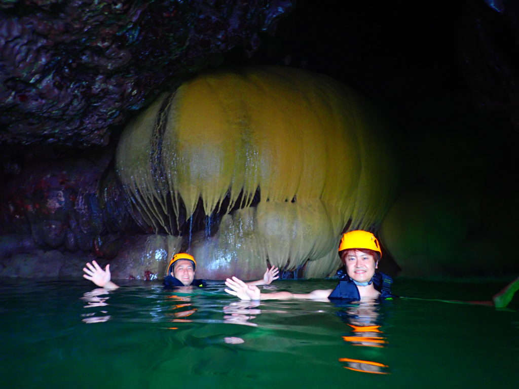 宮古島鍾乳洞のパンプキンホール