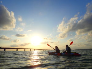 宮古島の夕方のカヌー