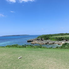 宮古島の観光スポットのエメラルドコーストゴルフリンクス