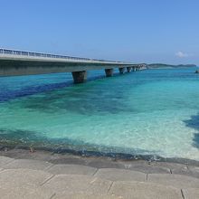 池間島の観光スポットの池間大橋