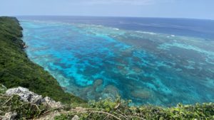 宮古島 伊良部島の三角点の行き方と場所について 伊良部島の絶景スポットをご紹介 宮古島ツアーズ