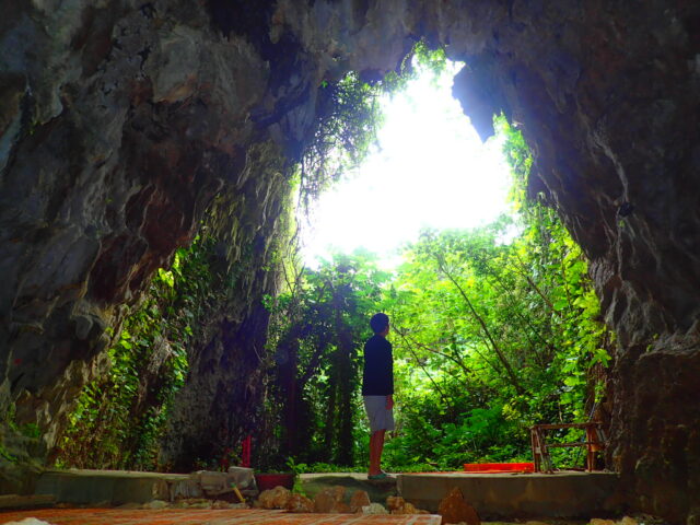宮古島の保良泉鍾乳洞と仲原鍾乳洞を徹底比較！パンプキンホールの場所やおすすめツアーも紹介