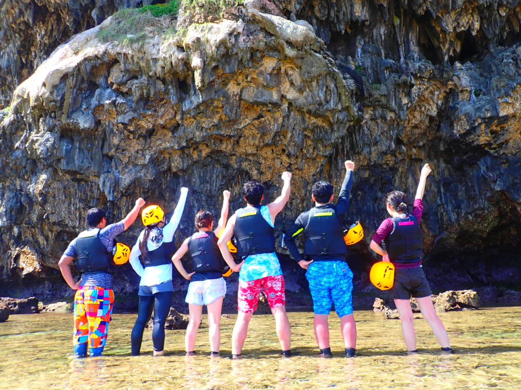 宮古島パンプキン鍾乳洞、団体で