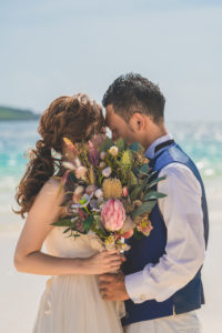 宮古島,ウェディングフォト,新婚,カップル,白い砂浜,宮古島の海,家族で,ドローン