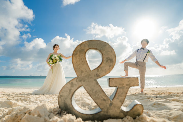 宮古島,ウェディングフォト,新婚,カップル,白い砂浜,宮古島の海,家族で