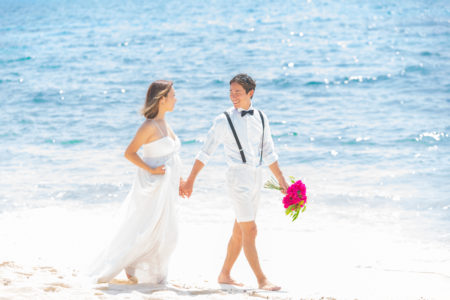 宮古島,ウェディングフォト,新婚,カップル,白い砂浜,宮古島の海,リムジン,ドローン