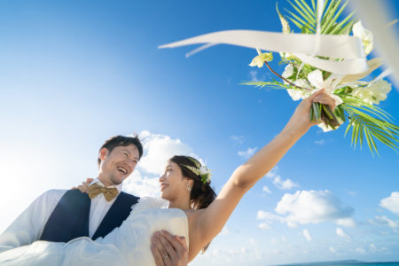 宮古島,ウェディングフォト,新婚,カップル,白い砂浜,宮古島の海,家族で,ドローン