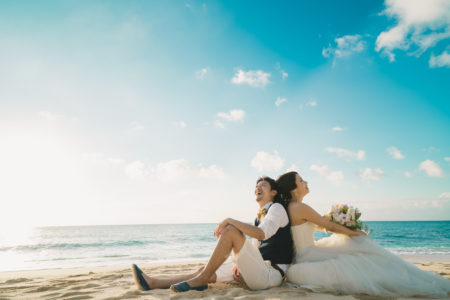 宮古島,ウェディングフォト,新婚,カップル,白い砂浜,宮古島の海,家族で