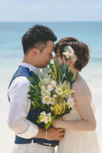 宮古島,ウェディングフォト,新婚,カップル,白い砂浜,宮古島の海,家族で,ドローン