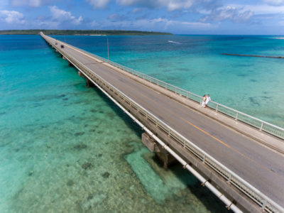 宮古島,ウェディングフォト,新婚,カップル,白い砂浜,宮古島の海,家族で,ドローン
