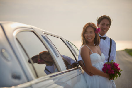 宮古島,ウェディングフォト,新婚,カップル,白い砂浜,宮古島の海,リムジン,ドローン
