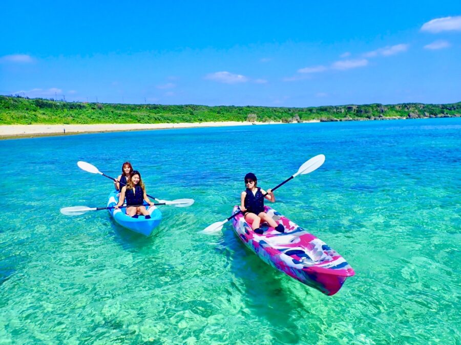 【半日/約2時間/チャーター】贅沢貸切プラン★世界レベルの透明度！宮古島の美ら海で絶景シーカヤックツアー《写真無料＆送迎相談可》子連れ家族・団体にもおすすめ（No.774）