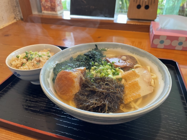 宮古島の繁華街「平良タウン」を徹底解説！繁華街近くのホテルやおすすめグルメをご紹介