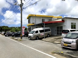 【宮古島・レンタカー】一般車◆アウディA4《5人乗り》宮古空港無料送迎付き【免責補償込み・禁煙・カーナビ付き】（No.r36）