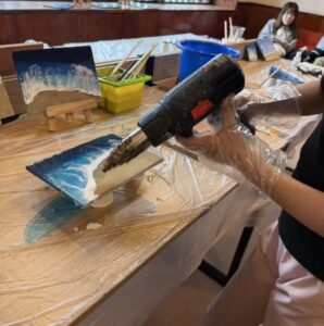 【宮古島/約1.5時間】沖縄の守り神“シーサー”×波アート☆宮古島最大の工房で特別なレジンアート体験＜当日予約・雨の日OK＞空港から5分！