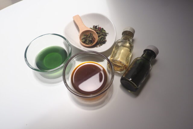 Massage Oil: Sri Lankan-Style Ayurveda