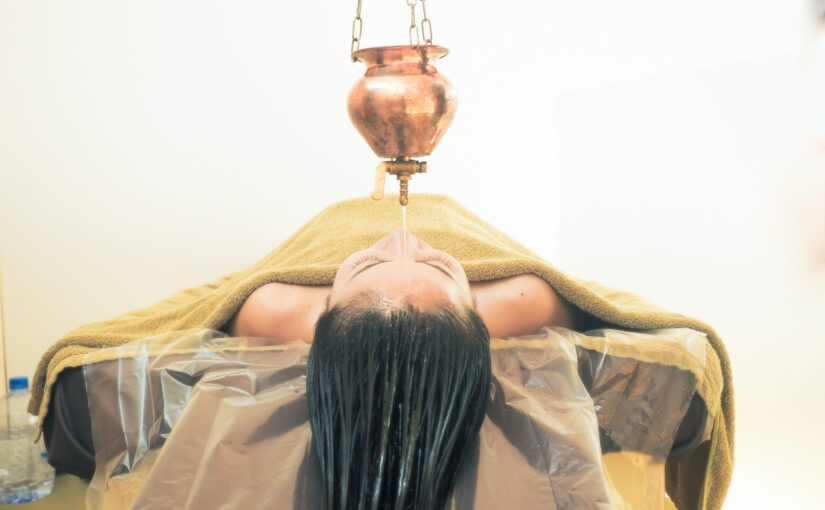 Massage Oil: Sri Lankan-Style Ayurveda