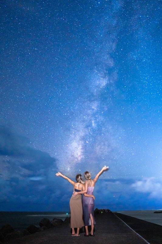 【宮古島/夜・当日予約OK】0歳から参加できる！満天の星と天の川を背景に☆プロが撮る星空ポートレートフォトツアー《3日内データ納品》（No.772）