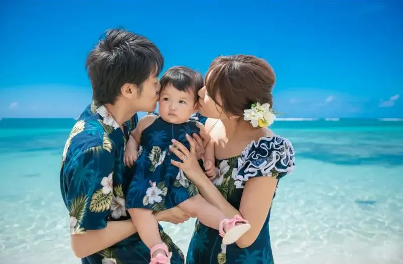 【宮古島/約1時間】0歳から参加OK◎家族の思い出をプロのカメラマンが撮影♪前浜ビーチで60分の本格フォトプラン！当日納品でその日のうちにシェア◎早朝撮影OK☆（Ｎo.769）