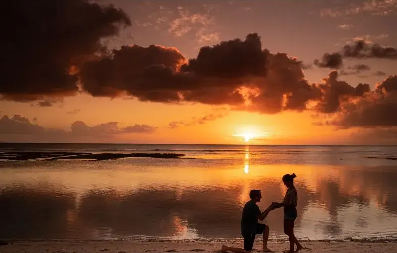 与那覇前浜ビーチ　サンセットフォト　プロポーズ