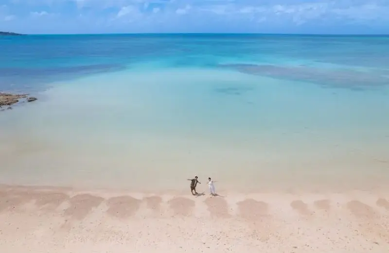 【宮古島/約30分】前浜ビーチ絶景ドローンフォト♪30分以内だからお子様も安心！早朝撮影可能☆当日納品ですぐにシェア◎〈レビュー投稿で＋5カット特典あり〉（No.767）