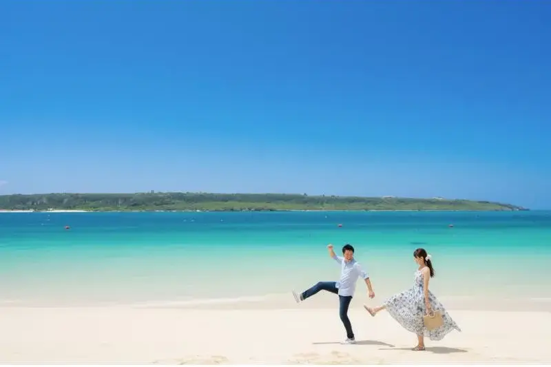 【宮古島/約4時間】ドライブ＆ランチ付き！ふたり旅ロケフォトプラン☆ドローン空撮も可能◎当日納品で旅先からシェア〈送迎付き〉（No.771）