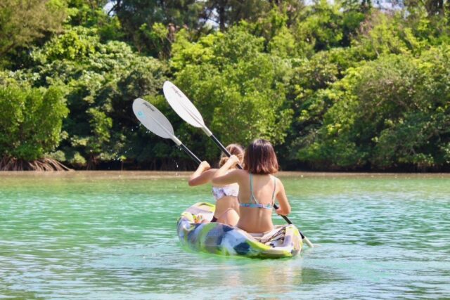 【伊良部島/約2時間】3歳からOK！豊かな生態系に触れよう☆宮古島の海とマングローブで楽しむカヤックツアー★写真撮影＆送迎付き