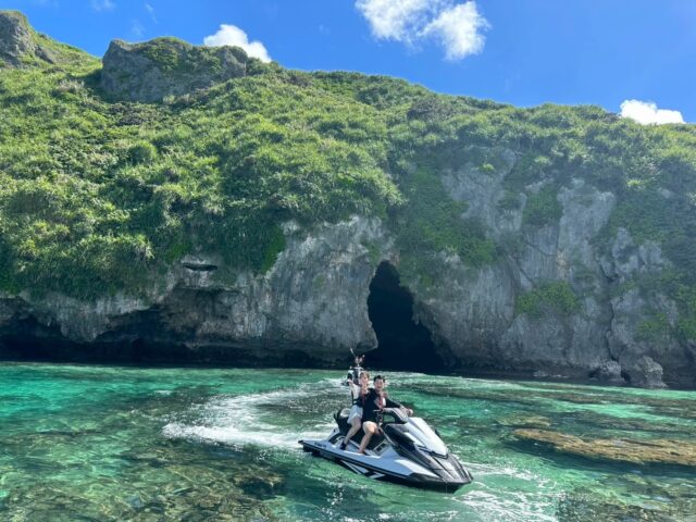 【宮古島/貸切】団体旅行にもお得☆ボート（AR240）＆ジェットスキー半日レンタルプラン