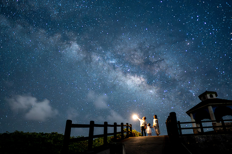 【宮古島/夜】当日予約OK☆星空専門プロカメラマンが撮影！おしゃれな装飾付き星空フォト体験★プレミアムプラン（No.1000）