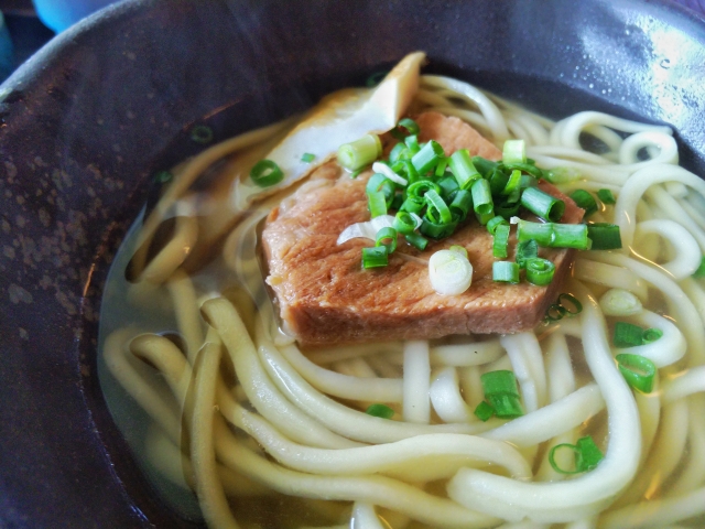 宮古島グルメ完全ガイド！絶対に食べたい郷土料理＆地元民おすすめグルメを紹介