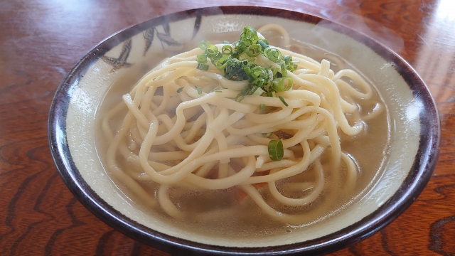 宮古島グルメ完全ガイド！絶対に食べたい郷土料理＆地元民おすすめグルメを紹介
