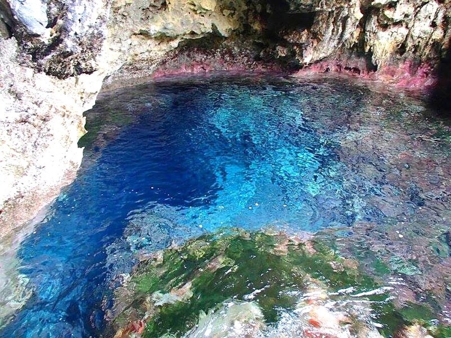 【宮古島/10〜6月開催】宮古島のパワースポットを探検★輪廻転生の池（鍋底池）シュノーケリングツアー（No.967）