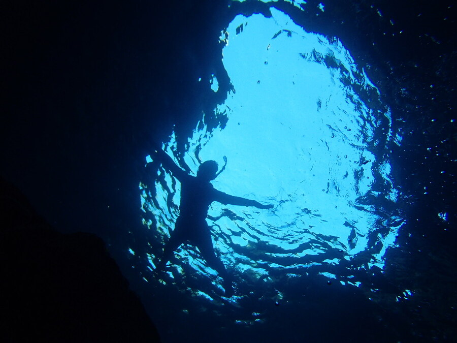 【宮古島/10〜6月開催】宮古島のパワースポットを探検★輪廻転生の池（鍋底池）シュノーケリングツアー（No.967）