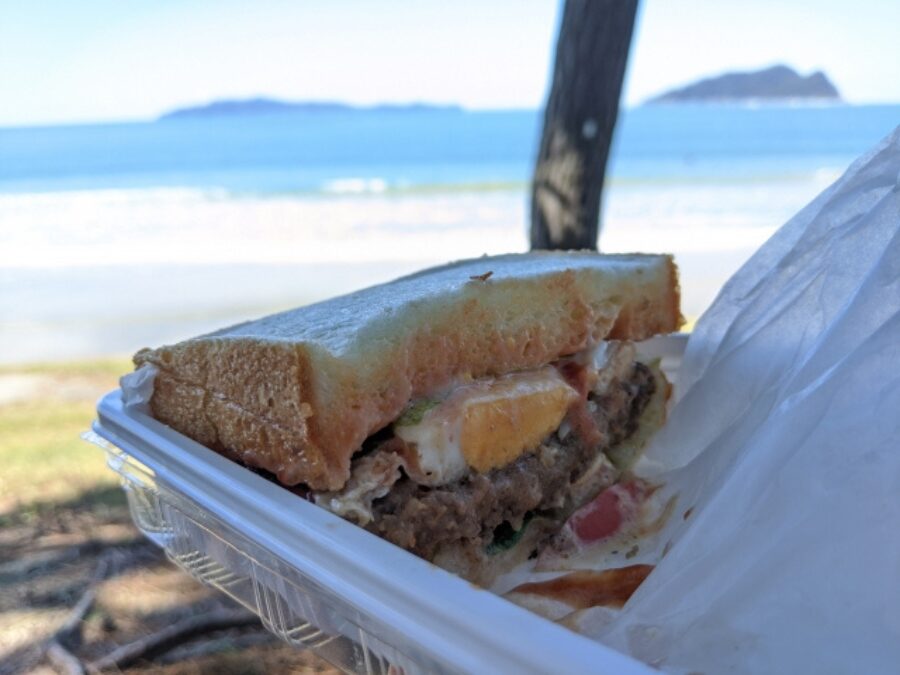 テイクアウト　サンドウィッチ　ビーチ