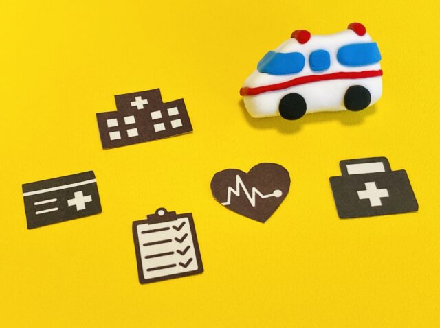 応急処置　救急車