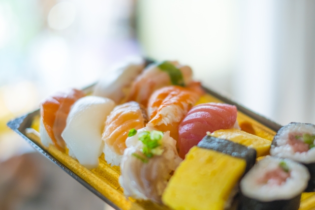 海辺でランチ　テイクアウト寿司　ランチタイム