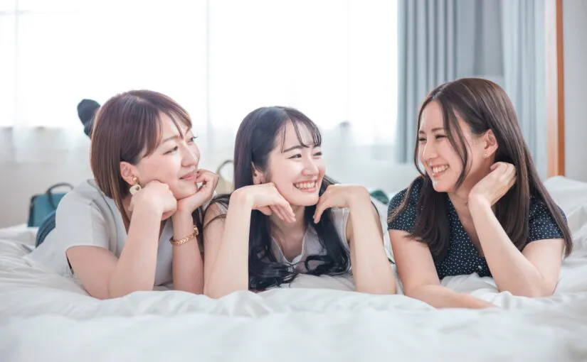 ホテル　女性　3人
